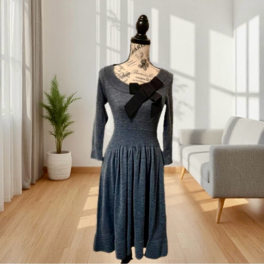 Kate Spade New York Dress! Charlie Bow Sweater Dress in Soft,w/ Black Bow Detail